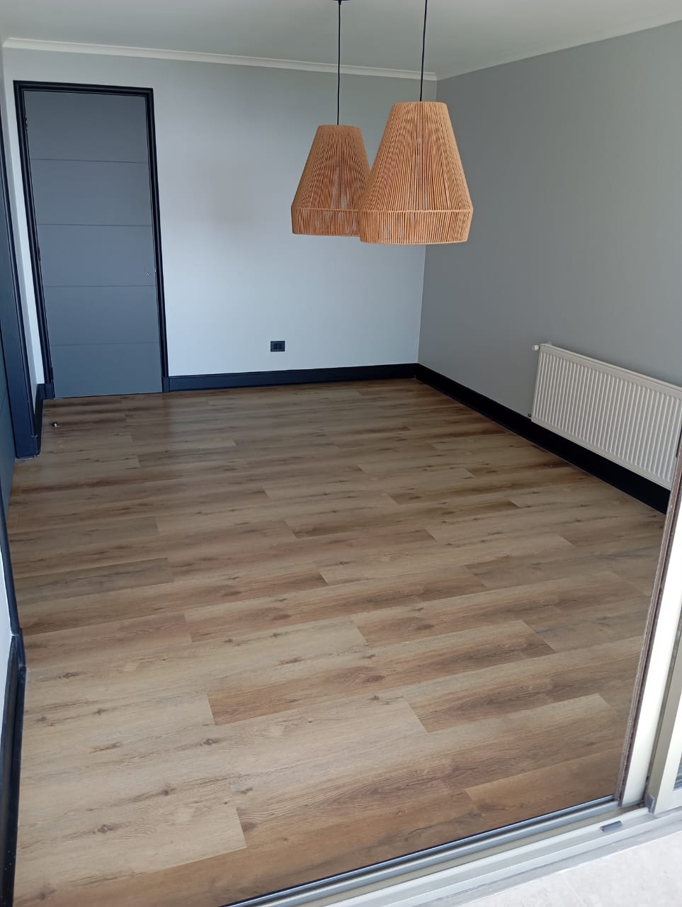 Dormitorio remodelado por Constructora Pilpilén